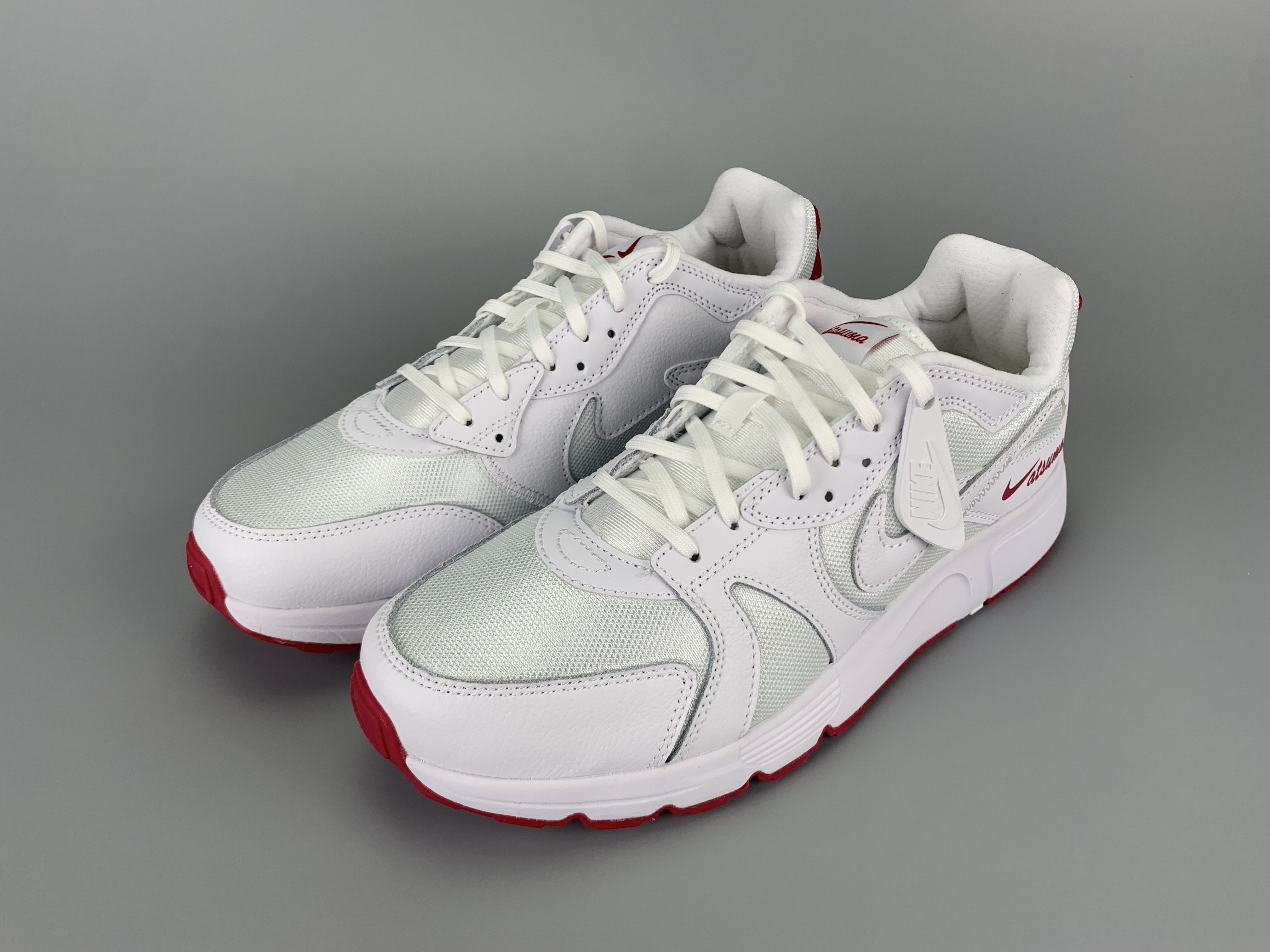 Nike Atsuma Silver White Red Running Shoes - Click Image to Close